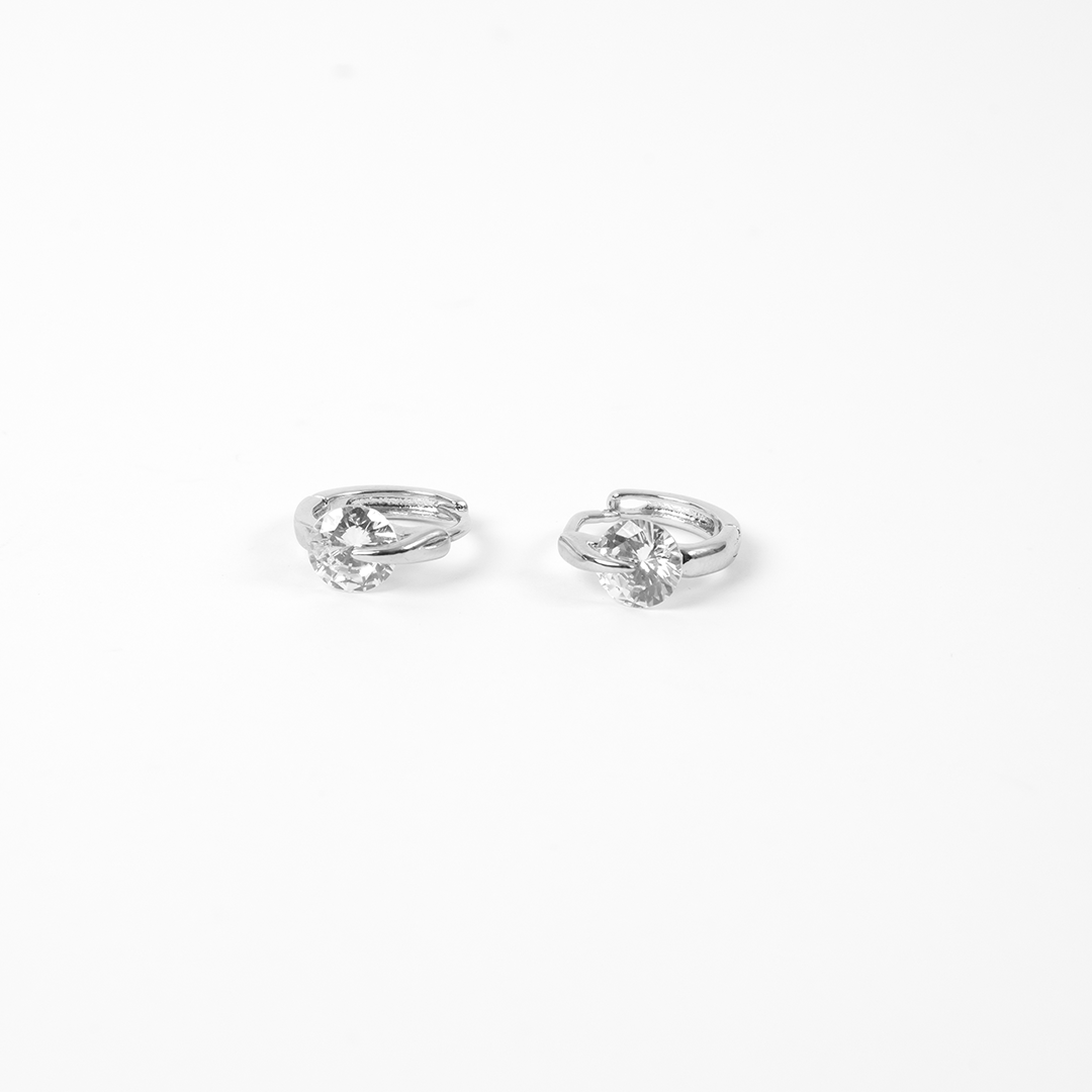 SMALL PEARL SILVER STUD EARRING
